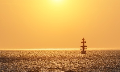 nav&iacute;o al atardecer